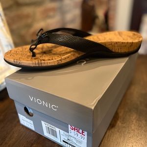 Vionic Black Sandal